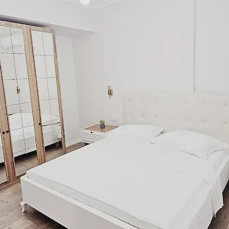 First Street Apartamento Sarandë